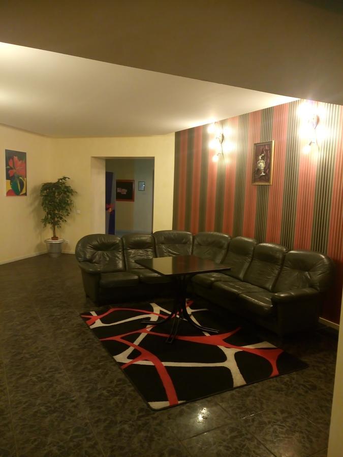 Vaivorykste Hotel Šiauliai Exterior foto