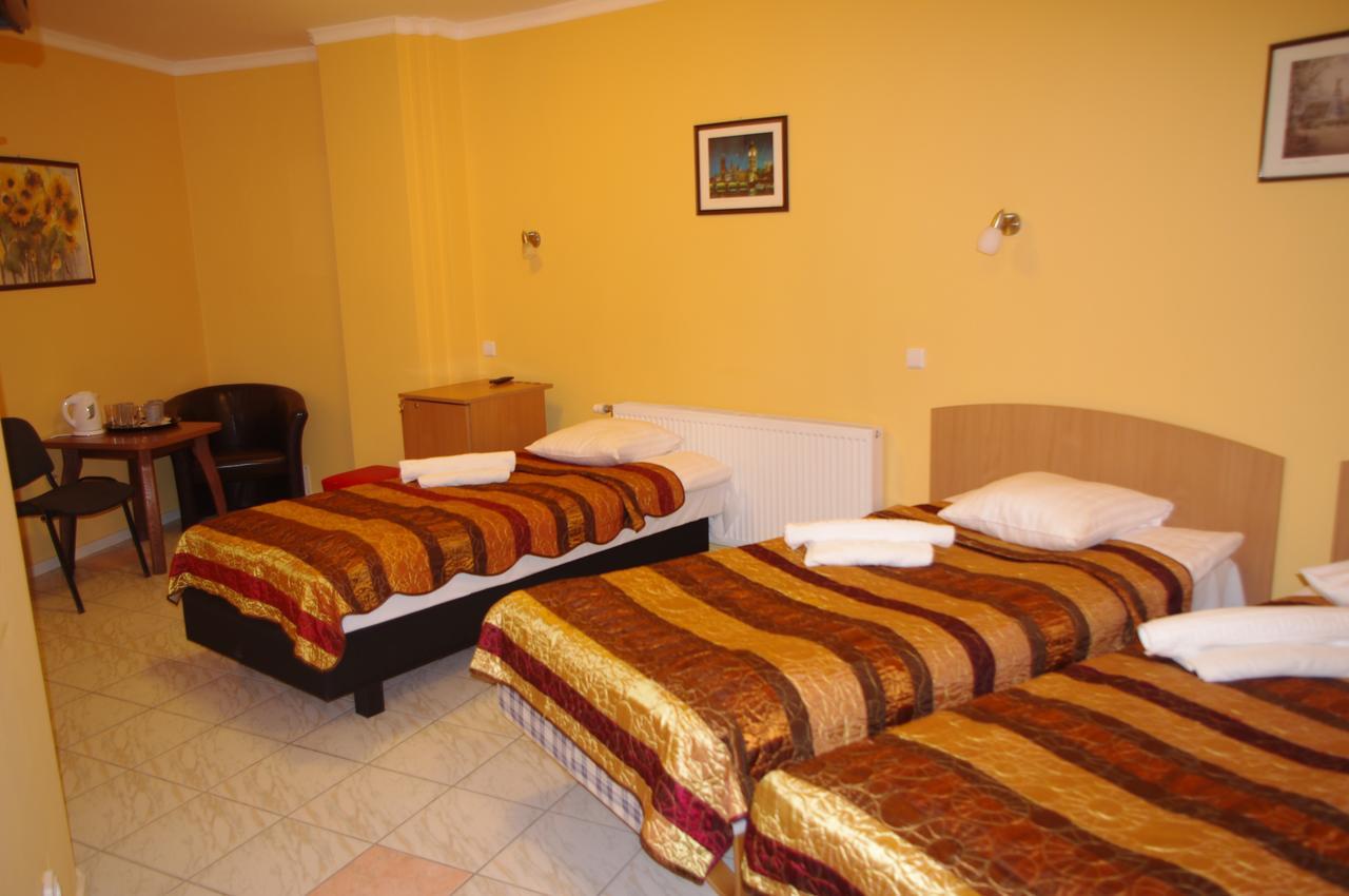 Vaivorykste Hotel Šiauliai Exterior foto